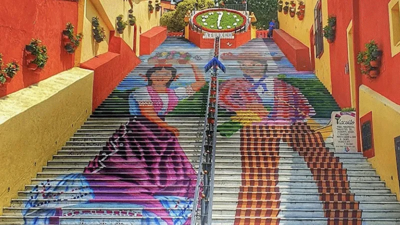 Escaleras Anchas - Murales Interactivos en Atlixco